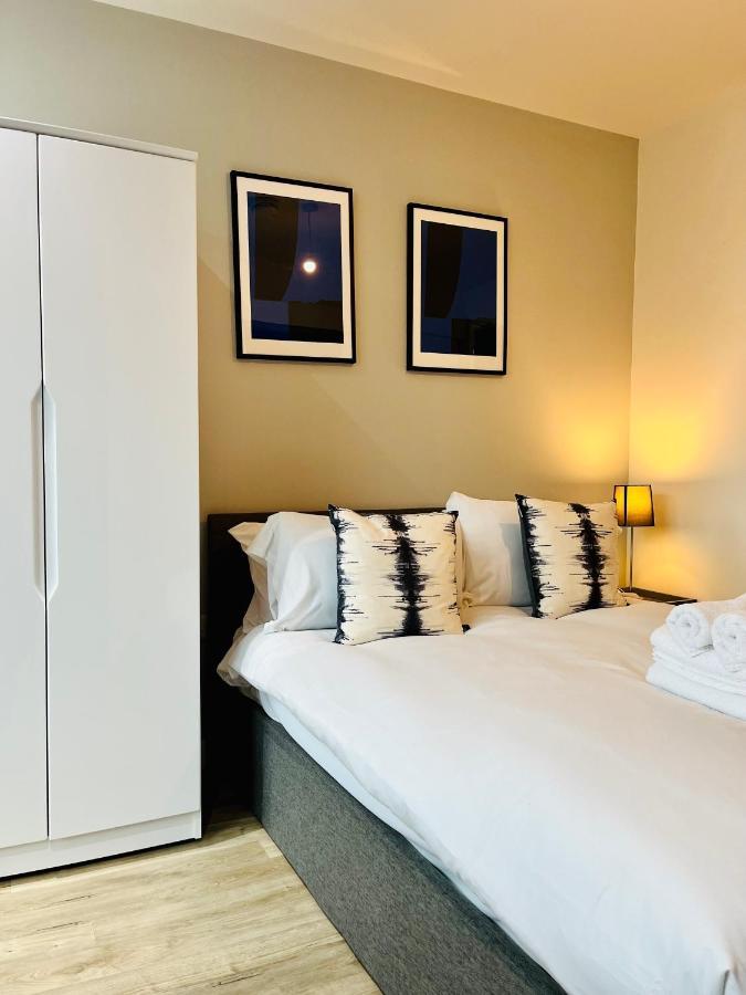 Stylish Studio Apartment Near To Old Trafford Stadium Manchester Exterior foto